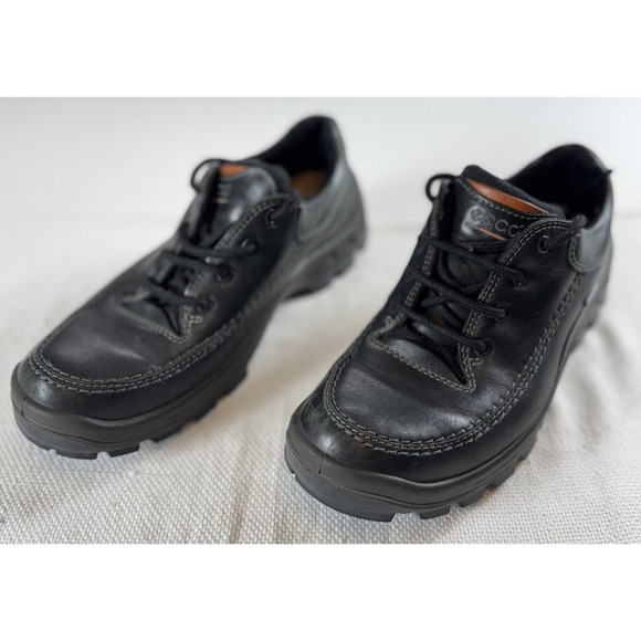 Ecco Shoes Mens Size 9 Black Leather Gore Tex Walking Comfort Outdoor RubberTech - Picture 1 of 11